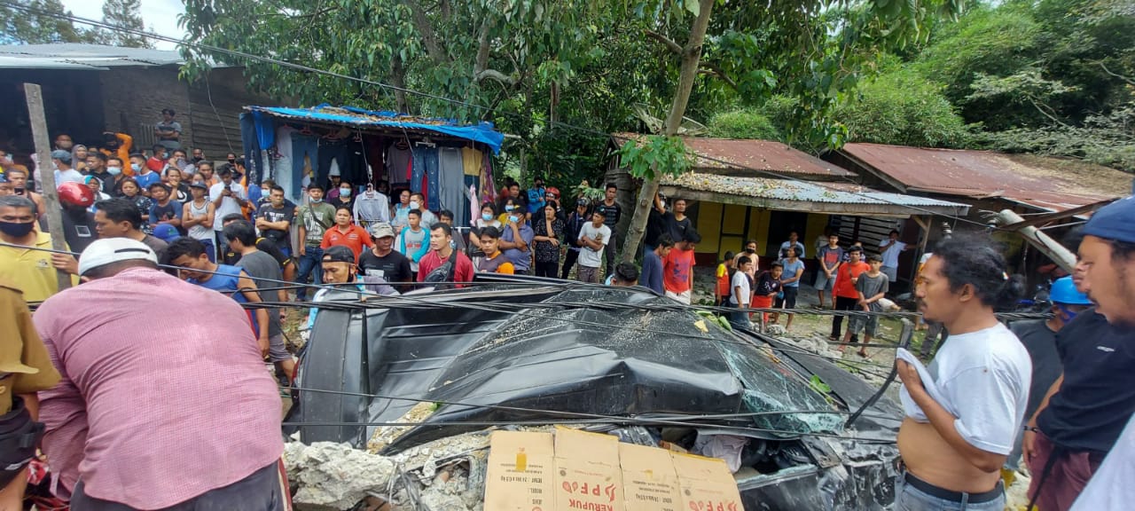 2 Warga Depok dan 1 Warga Ajibata Tewas Ditimpa Bangunan PPU Gereja Katolik di Parapat